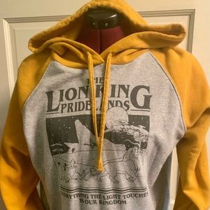Disney The Lion King Vintage Hoodie size Large